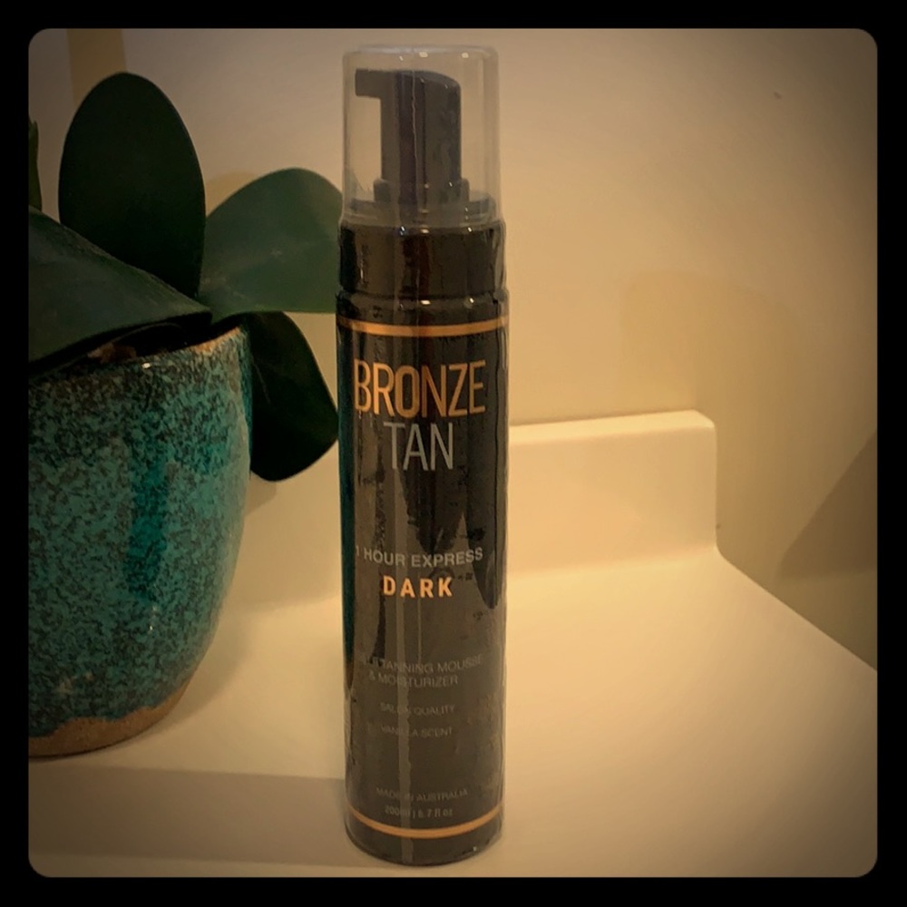 Self tanner dark